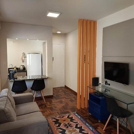 Belo Apartamento Quarto E Sala Bem Localizado Lejlighed Porto Alegre Eksteriør billede